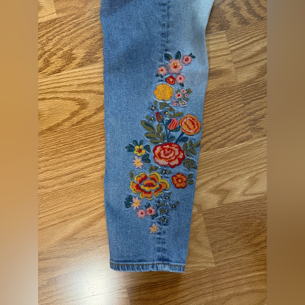 DRIFTWOOD Jackie Floral History Jeans - Picture 9 of 12